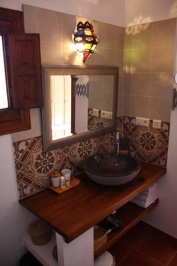 Boutique Bed & Breakfast Casa Utopia Alcaucín Exterior foto