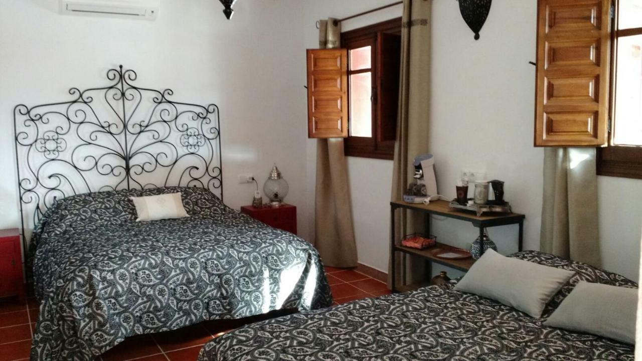 Boutique Bed & Breakfast Casa Utopia Alcaucín Exterior foto